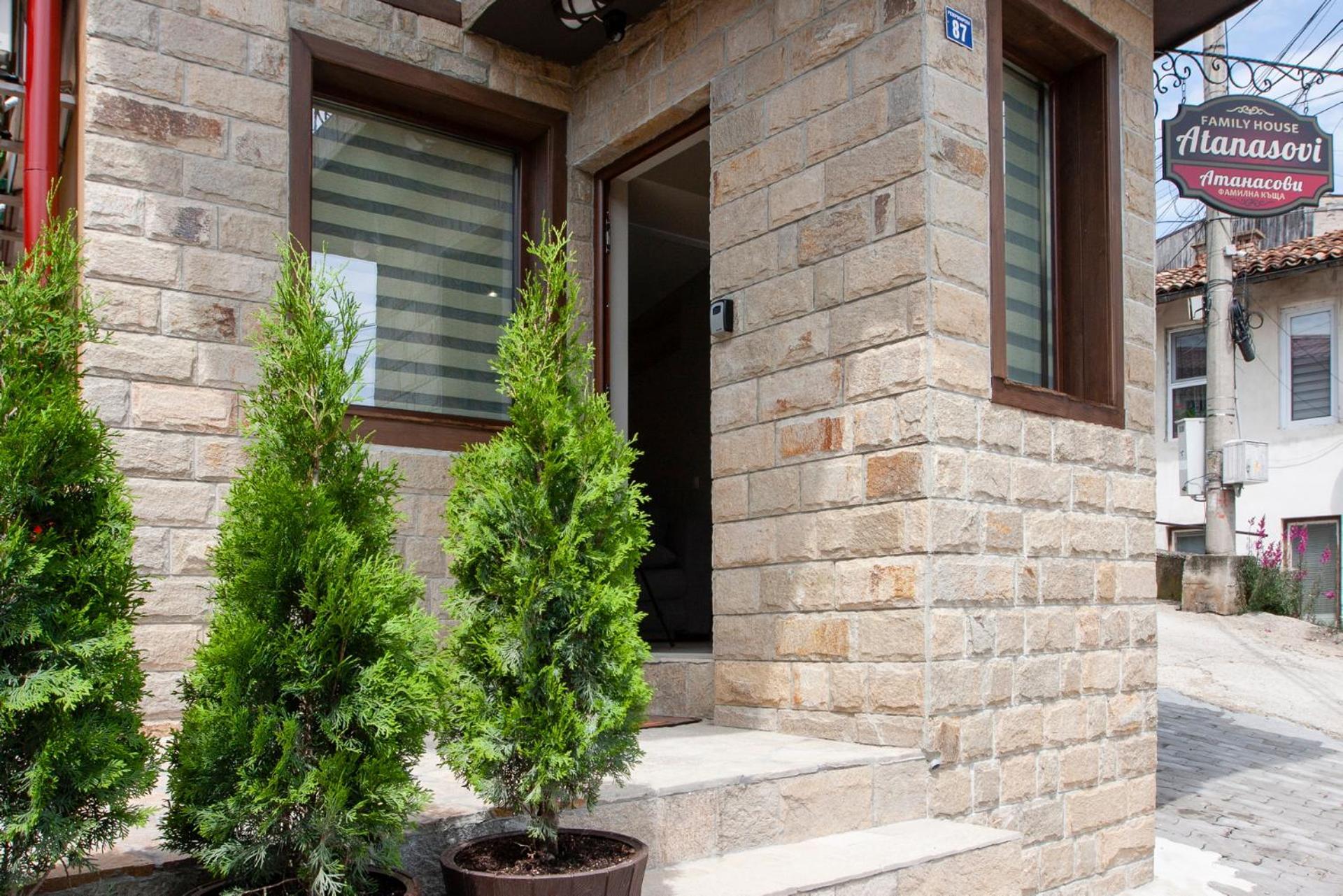 Family House Atanasovi Villa Veliko Tarnovo Eksteriør billede